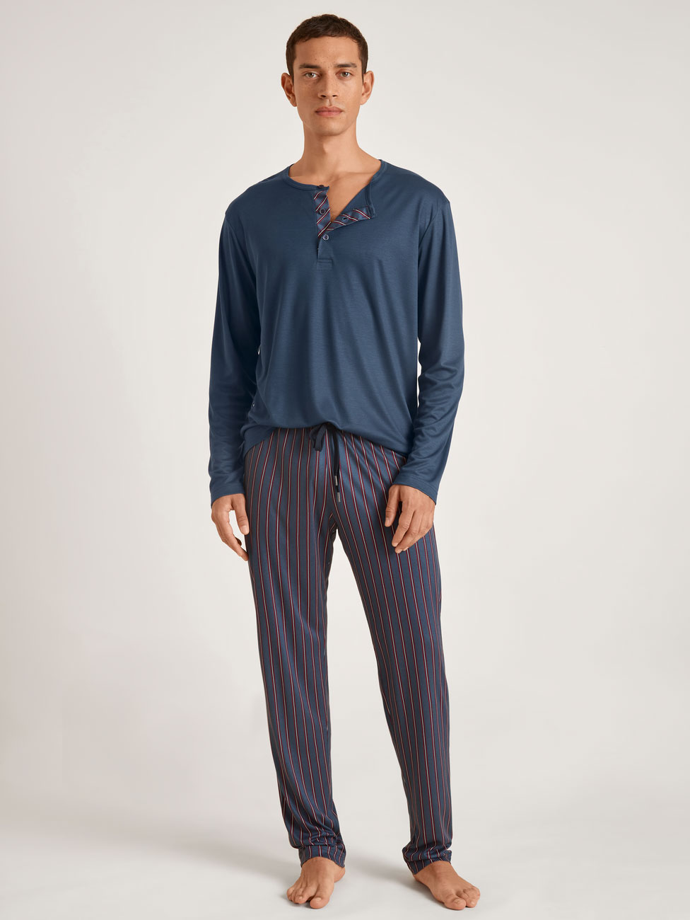 Пижама трикотажная с шелком (кофта, брюки) 49865 синий Calida рис. 1