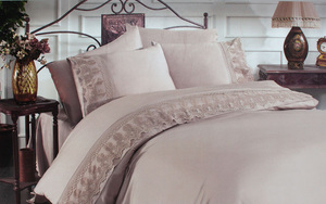 Сатиновое постельное белье с кружевом Ciwan коричневый Grazie Home