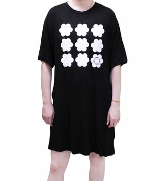 Трикотажное короткое платье YI30006 черный DKNY